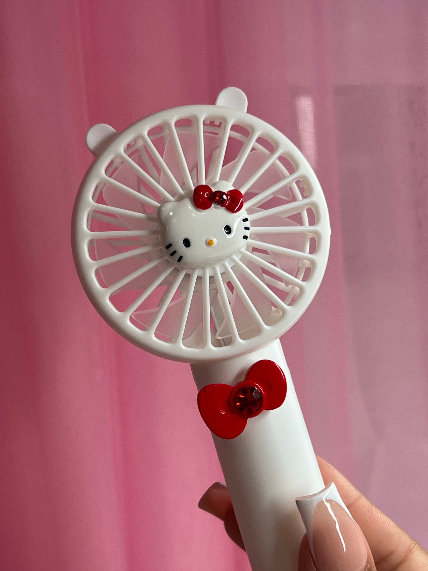 Hello kitty fan