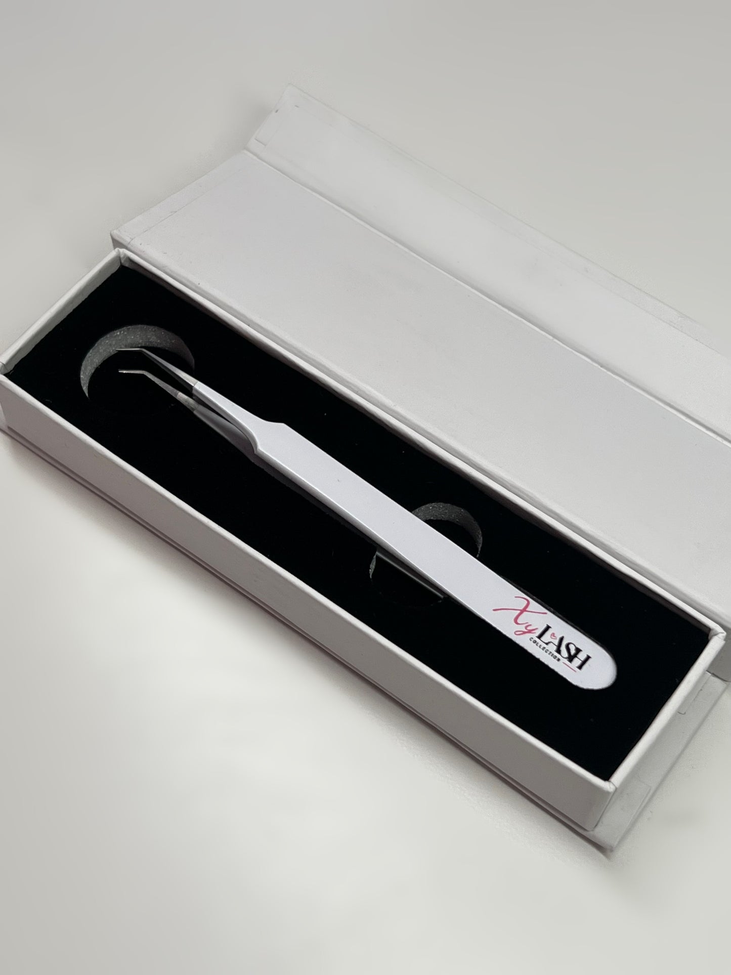 45º isolation tweezer